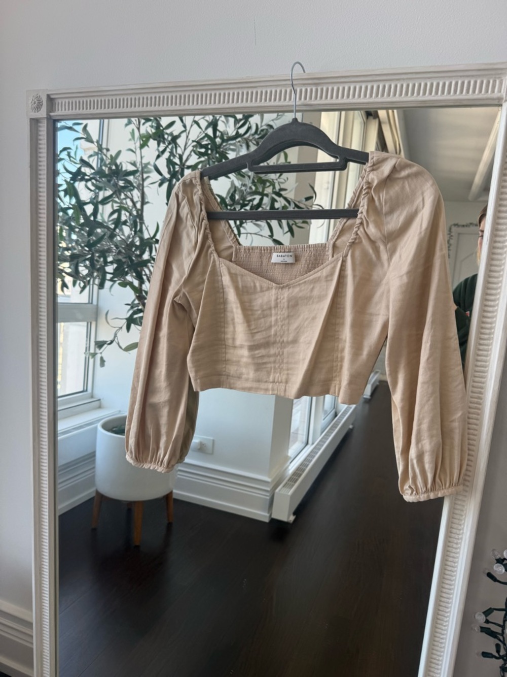 Babaton Neutral Beige Square-Neck Cropped Peasant Blouse